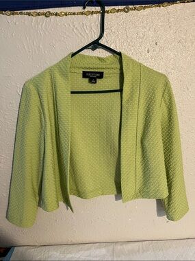 Perceptions Lime Green Open-Front Cropped Knit Shrug